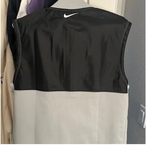 Nike golf vest